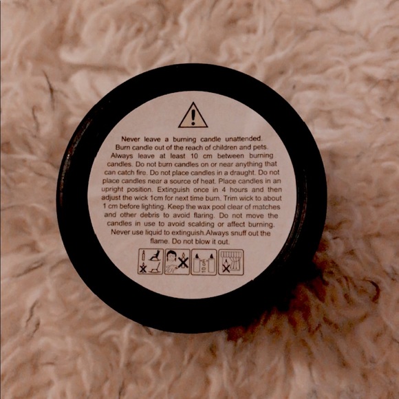 MAC Cosmetics Candle - Picture 2 of 5